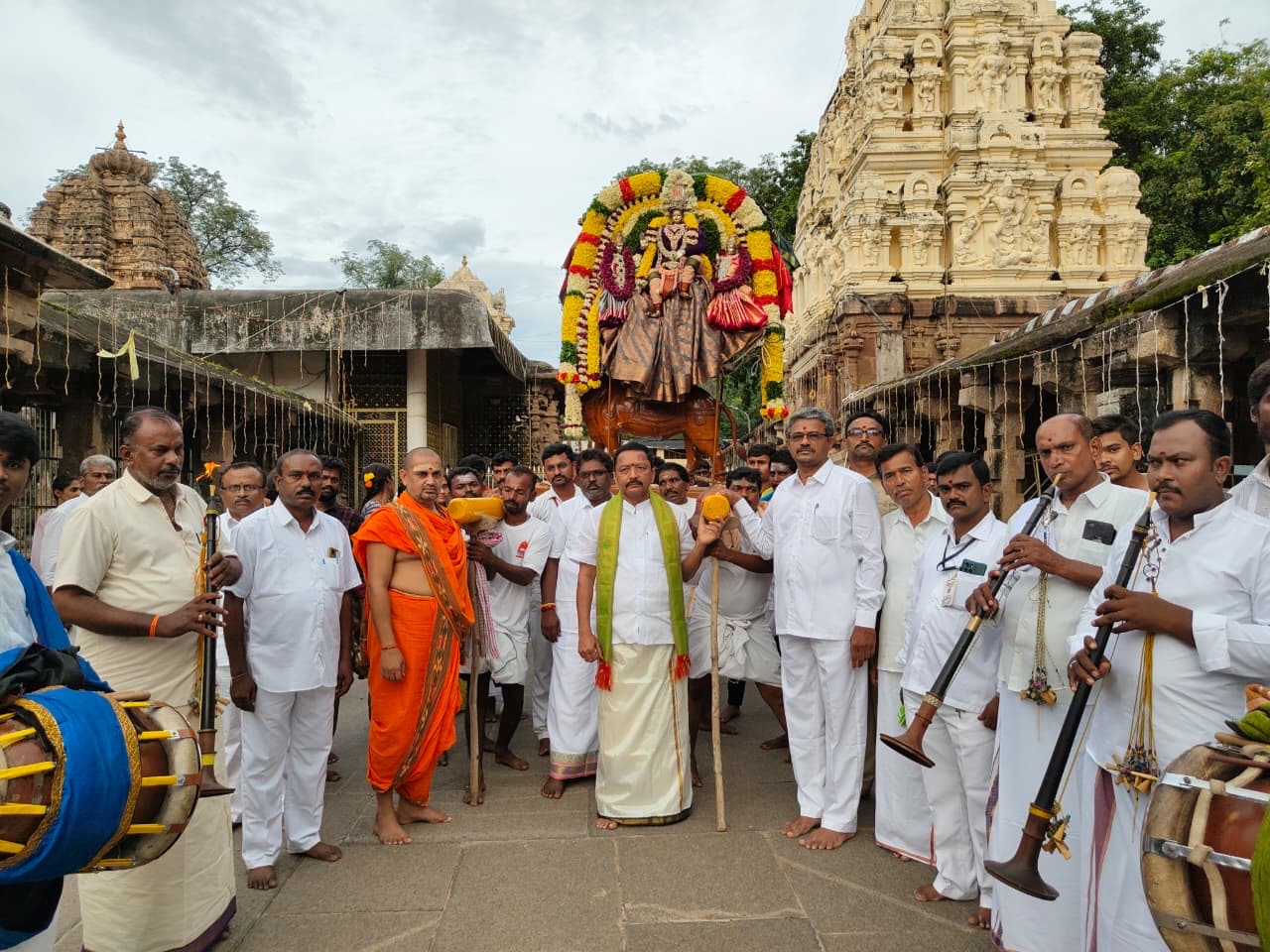 ddec9759-451d-4dd9-bb53-3685a1c0d91a