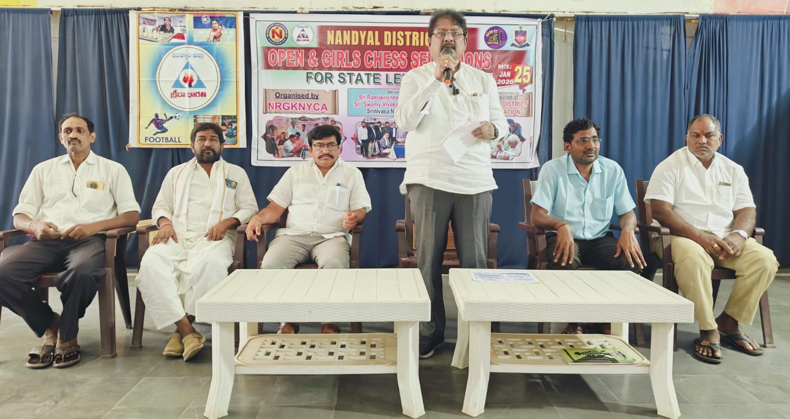 227b0679-4a34-4e5b-8623-31e9858cd029