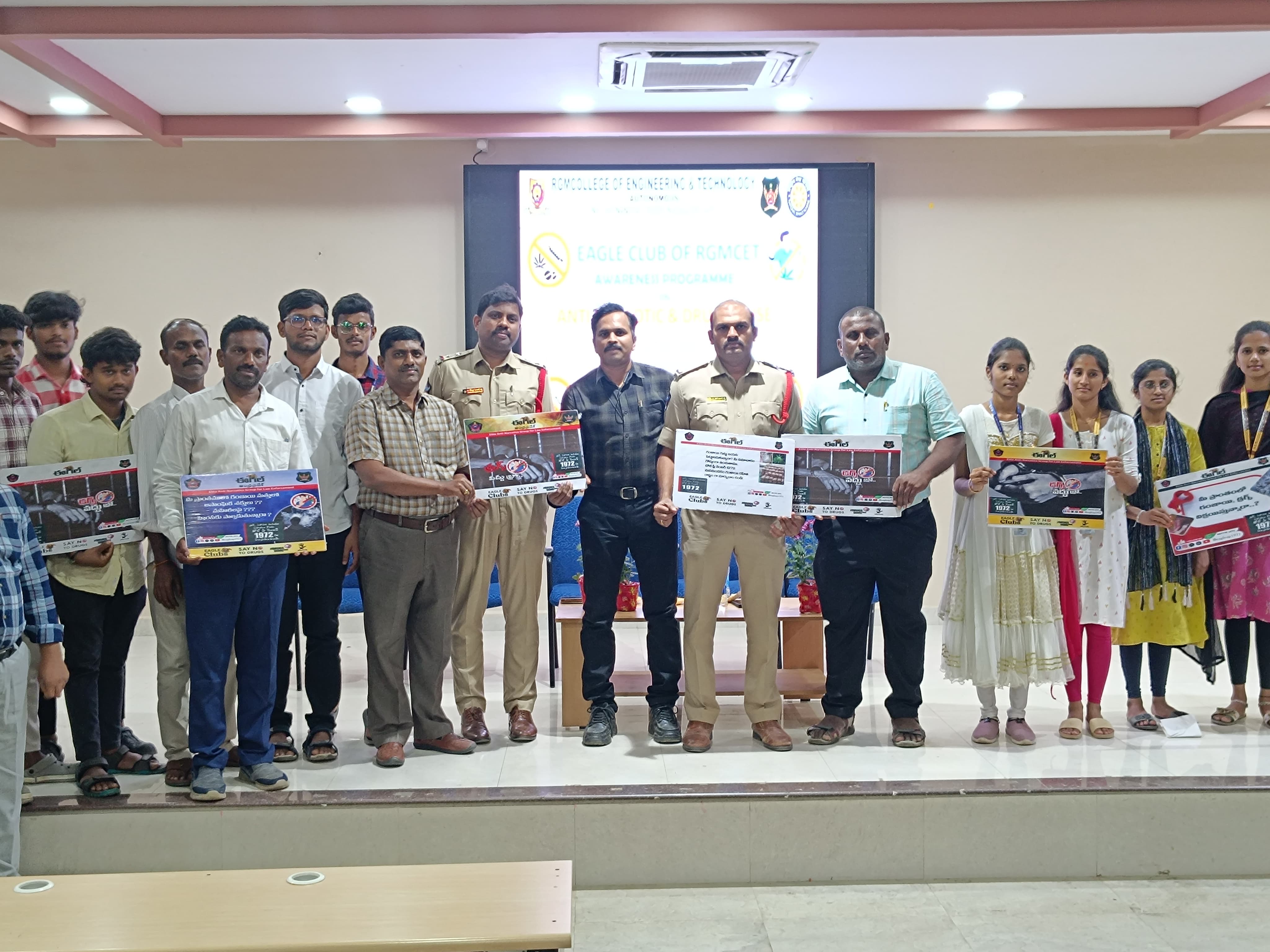 7f88190b-f733-4e12-9dc4-7530af388c10