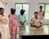 నంద్యాల హెచ్ఎమ్ జ్యూవెలర్స్ షాపులో వెండి పట్టీలు దొంగతనం చేసిన ఇద్దరు మహిళలు అరెస్ట్