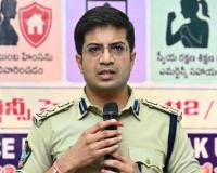 ట్రావెల్స్ ఏజెన్సీ టూర్ ప్యాకేజీల పేర్లతో మోసాలు.  సైబర్ నేరాల పట్ల ప్రజలు అప్రమత్తంగా ఉండాలి.