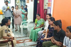 అమరవీరుల కుటుంబాలకు పోలీసు శాఖ ఎల్లప్పుడు అండగా ఉంటుంది