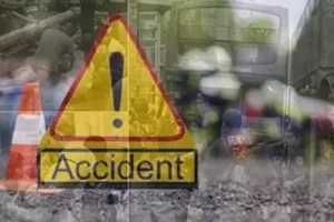 12 మంది మృతి. రంగారెడ్డి జిల్లాలో ఘోర రోడ్డు ప్రమాదం .. 